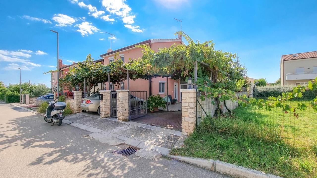 Appartamento Stelia Novigrad Istria Esterno foto
