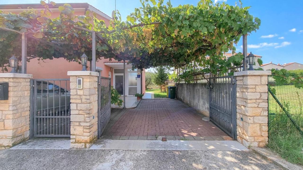 Appartamento Stelia Novigrad Istria Esterno foto